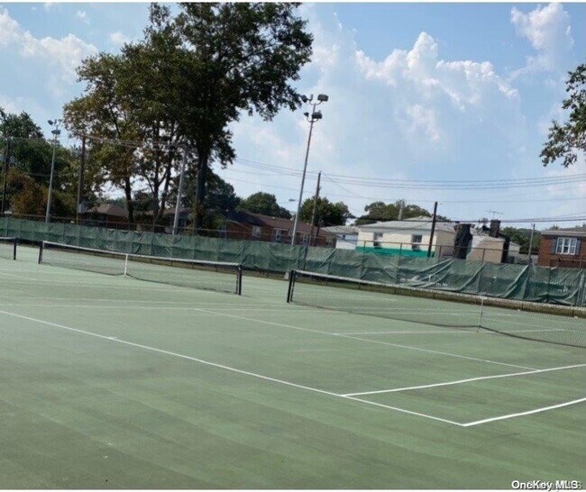 Building Photo - 69 Inwood Rd