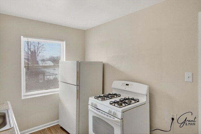 Building Photo - 12200 Cheyenne St