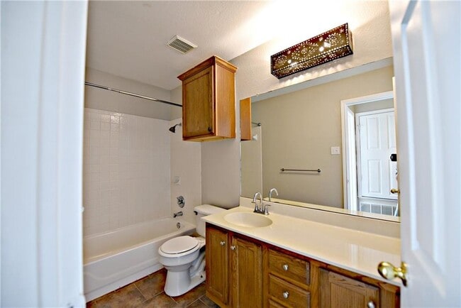 Building Photo - 8416 Alvin High Ln