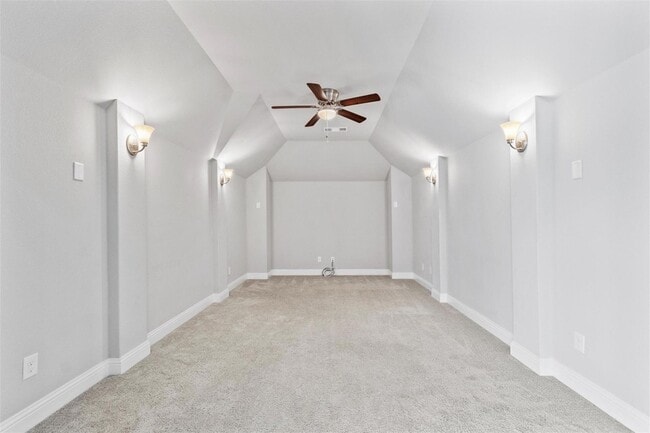 Building Photo - 138 Spanish Bluebell Dr