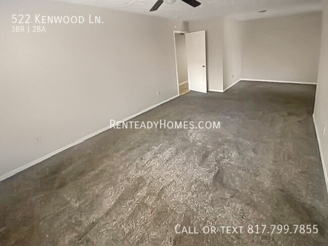 Building Photo - 522 Kenwood Ln