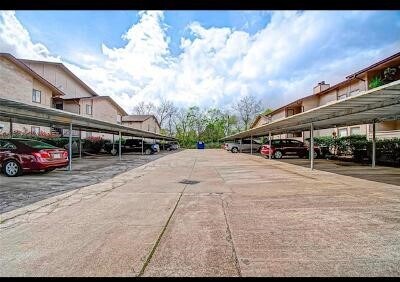 Building Photo - 9229 Imogene St