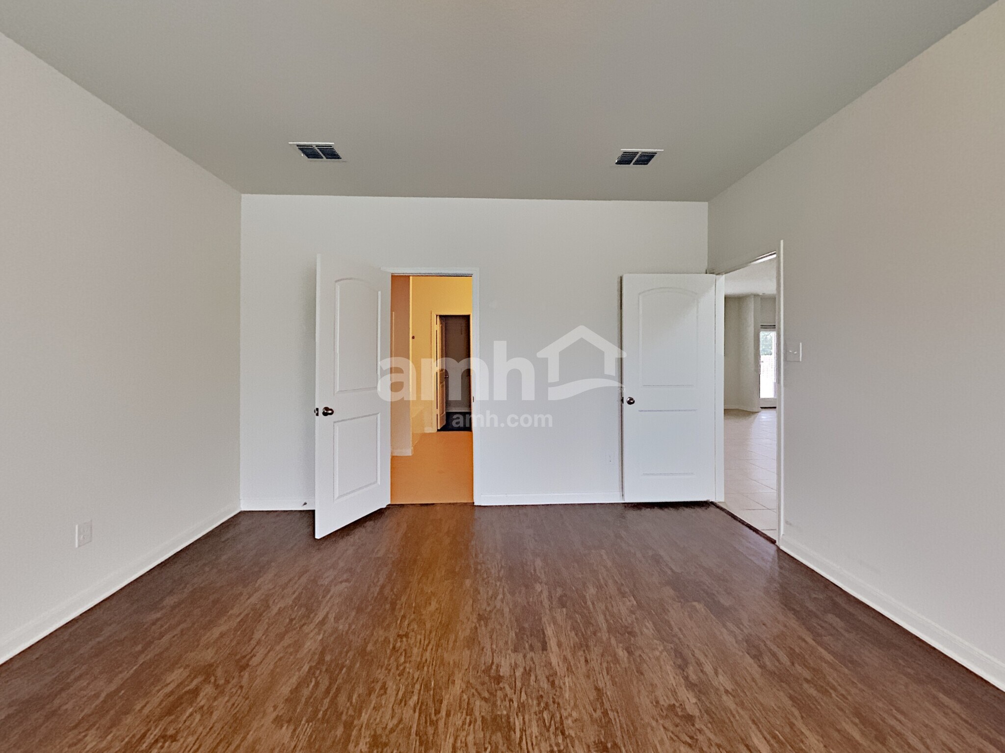 Building Photo - 12882 Cedarcreek Trail