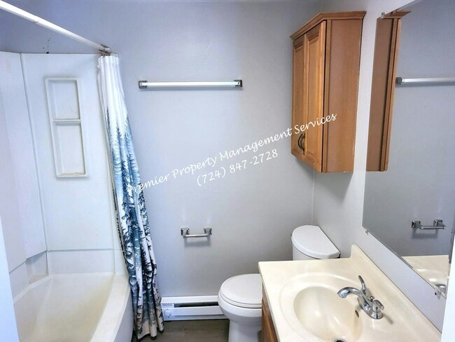 Building Photo - 536 Center Grange Rd