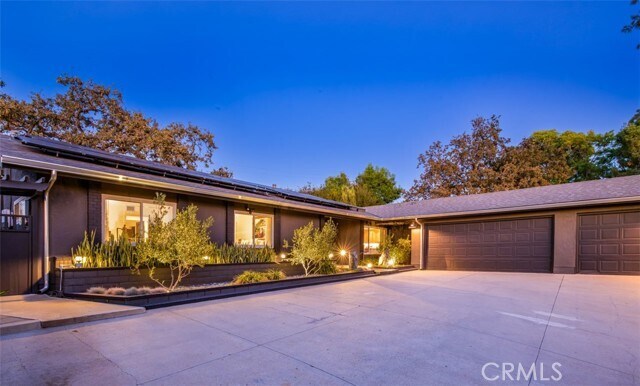Building Photo - 954 Encino Vista Dr