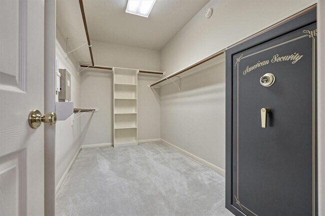 Building Photo - 3427 Lost Oak Dr