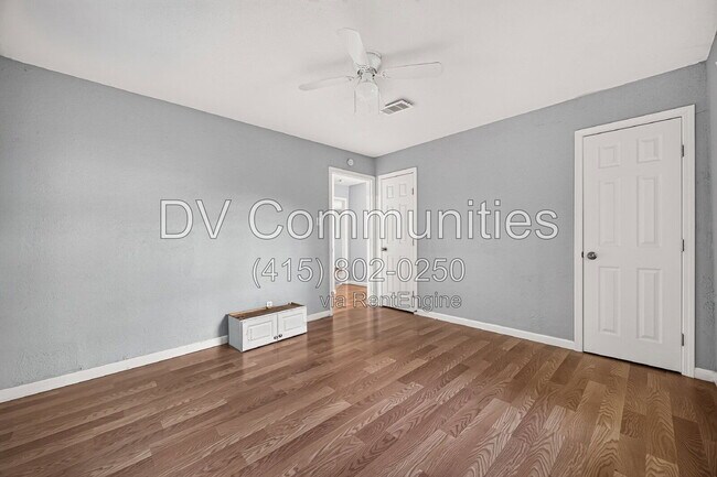 Building Photo - 5910 Southtown St