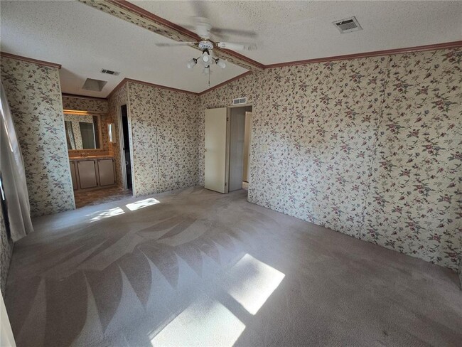 Building Photo - 8017 Fiat Ave