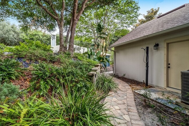 Building Photo - Coastal Living on Amelia Island