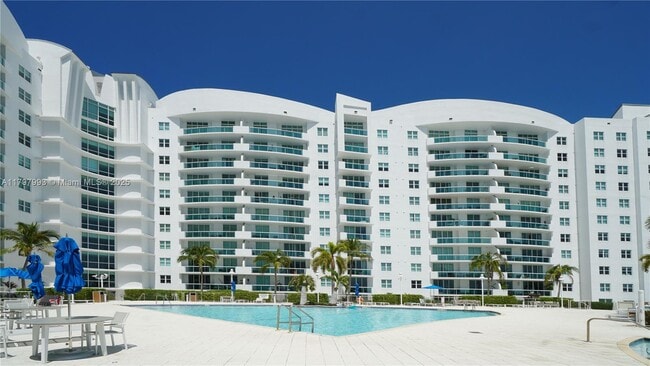 Building Photo - 7918 Harbor Island Dr