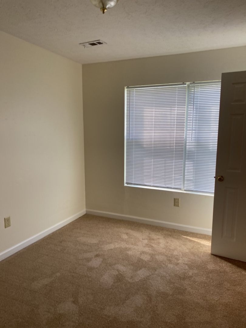 Building Photo - 73 Dogwood Pointe Dr
