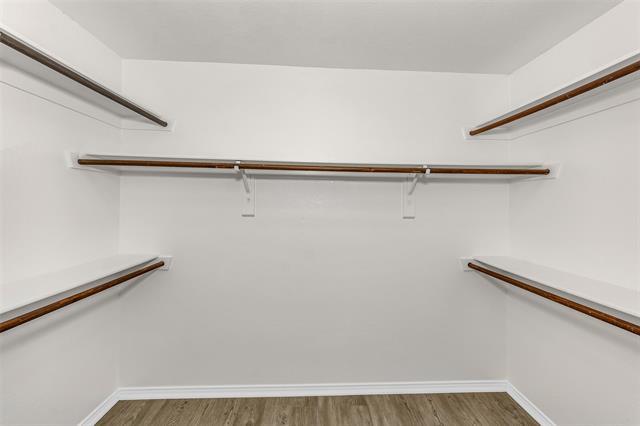 Building Photo - 2201 Sweetwood Dr