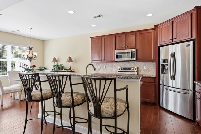 Building Photo - 4008 La Crema Dr