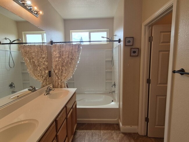 Building Photo - 3648 Naturita Way