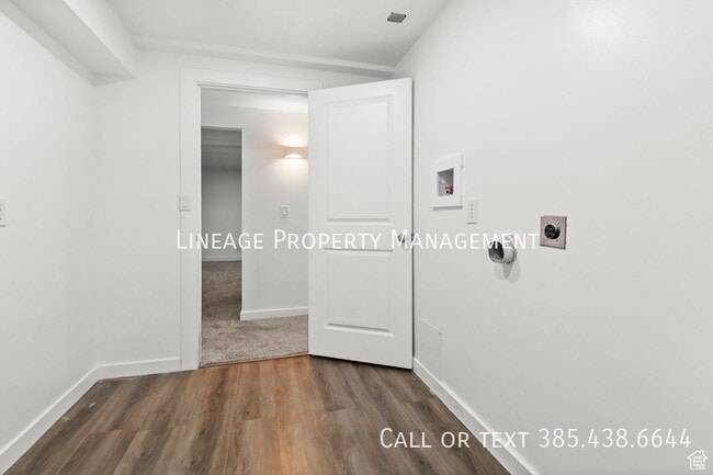 Building Photo - 4487 St Andrews Dr