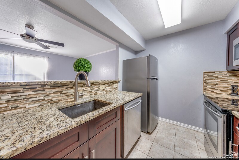 Building Photo - 11610 Vance Jackson Rd