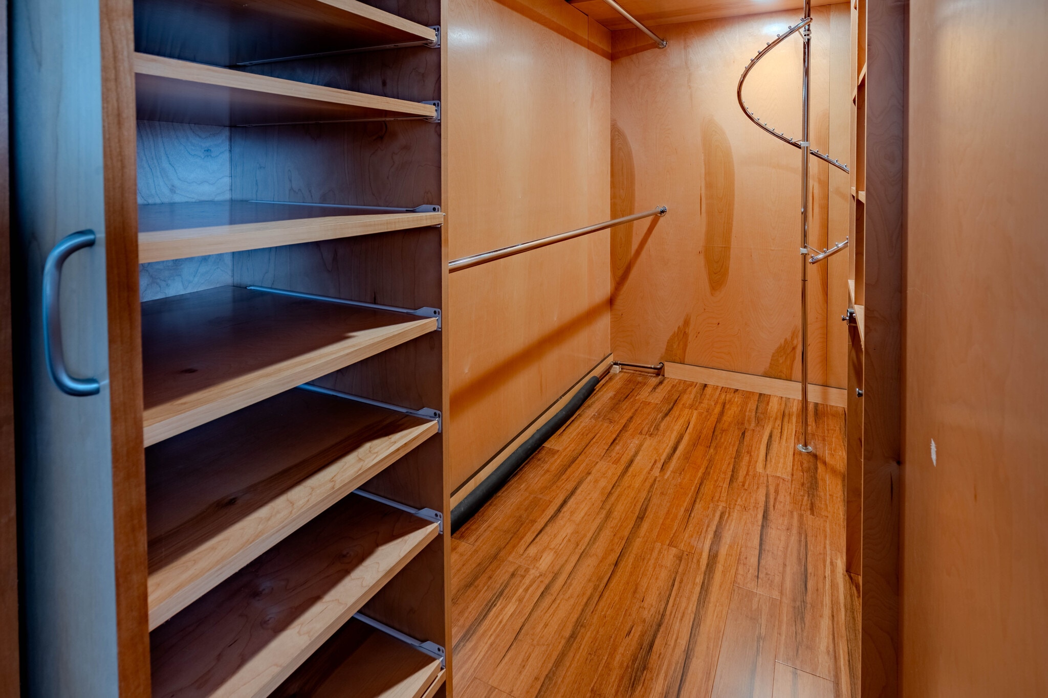 Building Photo - 215 Old Newtown Rd