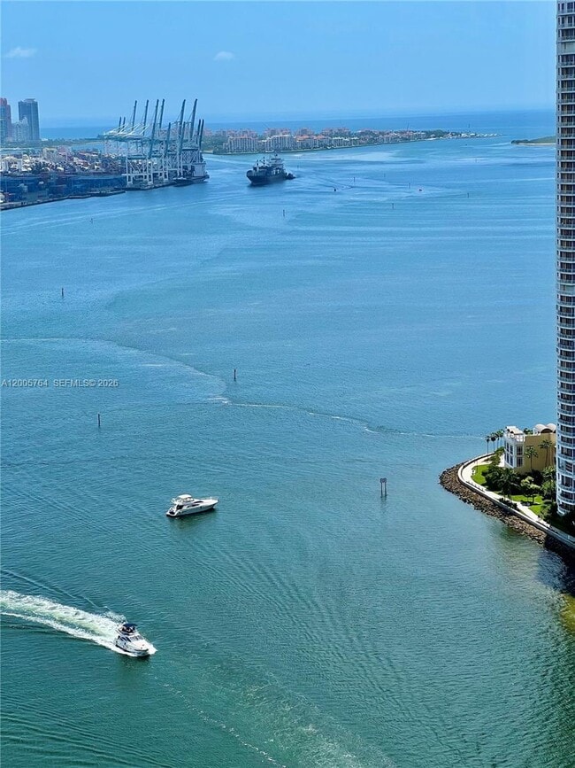 Building Photo - 300 S Biscayne Blvd