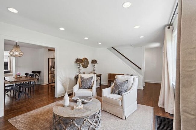 Building Photo - 828 Kirkwood Ave