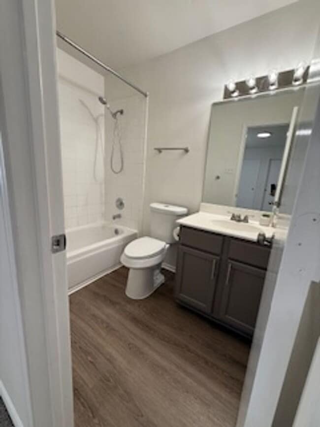 Building Photo - Gated Community Near Medical Center