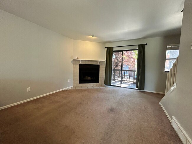 Building Photo - Hidden Gem in Downtown Boulder! 3 Bed 2 Bath Condo Available