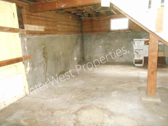 Building Photo - 2 Bedroom Home in the Alberta area with To...