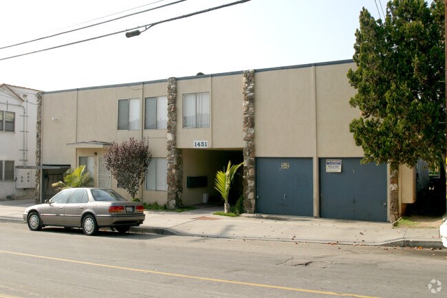 Primary Photo - 1431 Obispo Ave