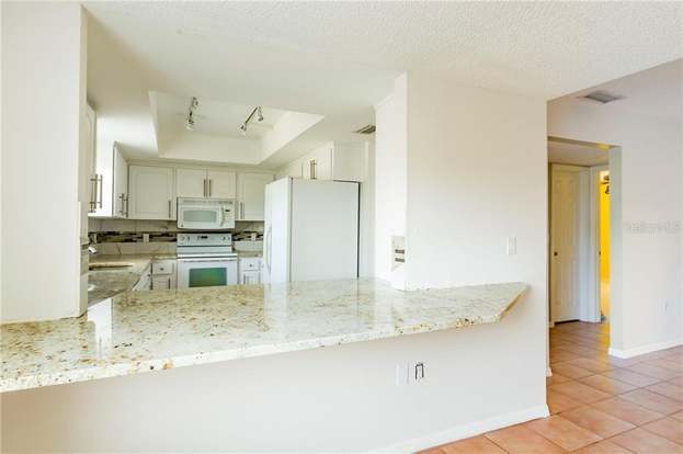 Building Photo - 2450 Heron Terrace