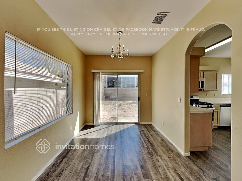 Building Photo - 2537 Parker James Ave