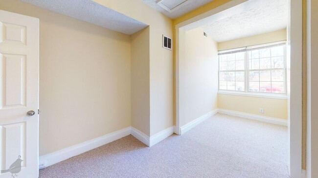 Building Photo - 4519 5th St NW