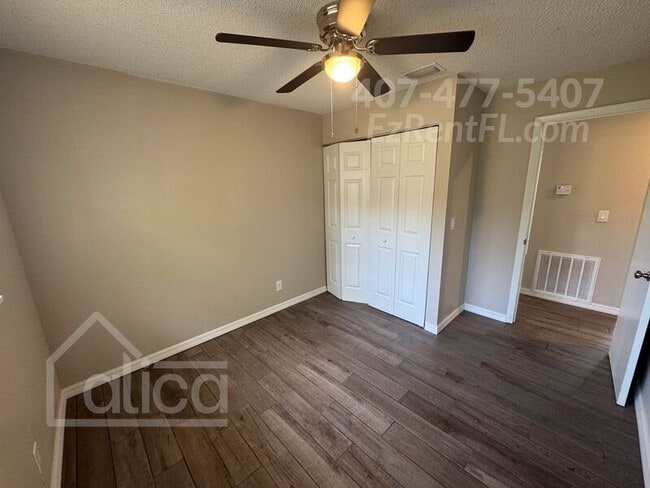 Building Photo - 4746 Cepeda St