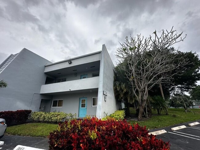Primary Photo - 2600 Fiore Way