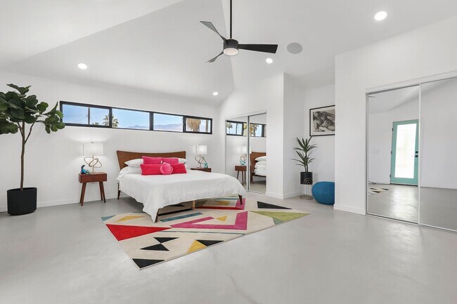 Building Photo - 3940 Cll San Antonio