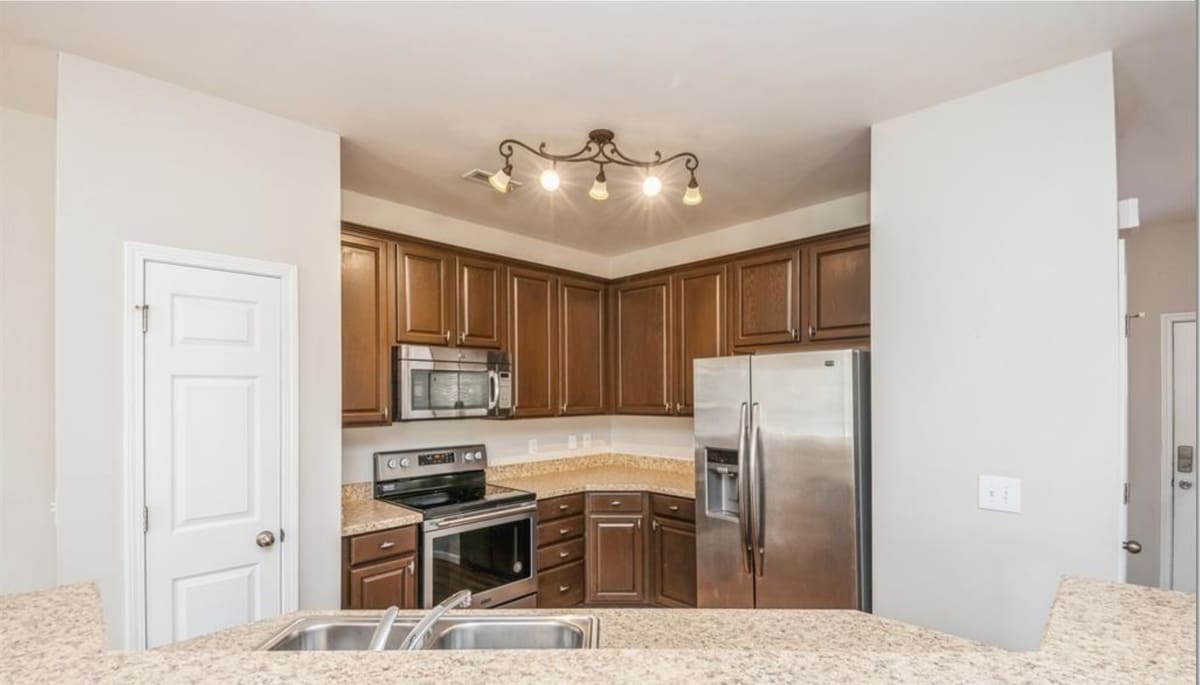 Building Photo - 2327 Crosscut Dr