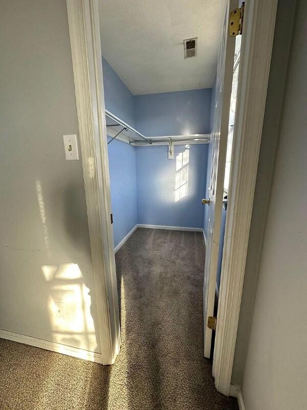 Building Photo - 2444 Rollingview Ct