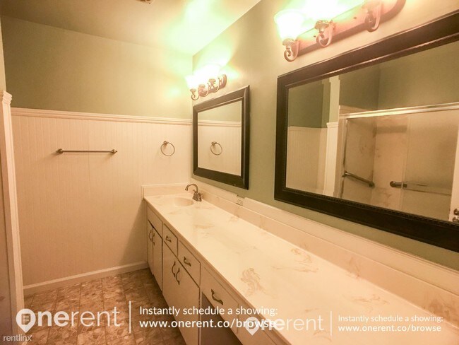 Building Photo - 597 Valley Forge Way