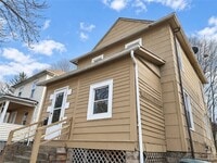 Building Photo - 115 Mohawk St