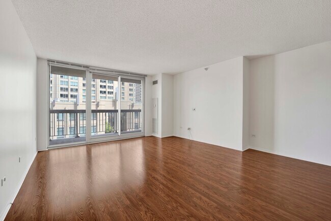 Building Photo - 545 N Dearborn St