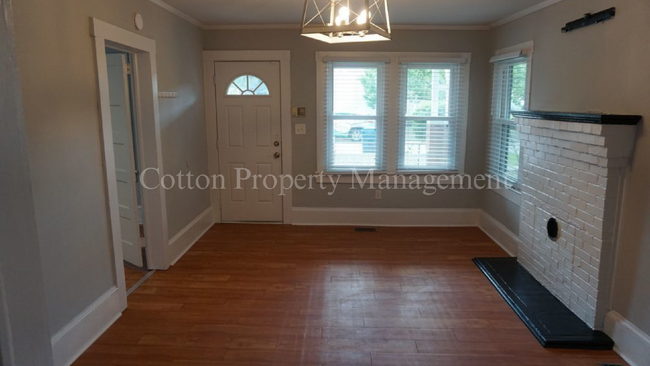 Building Photo - 3BR/1BA- Downtown Wilmington- $1,550/month...