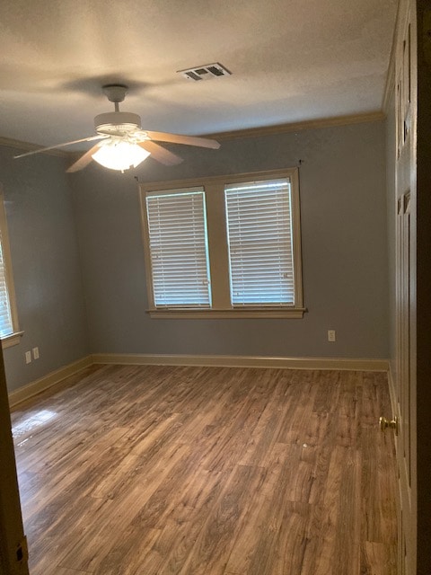 Building Photo - 303 Paris St