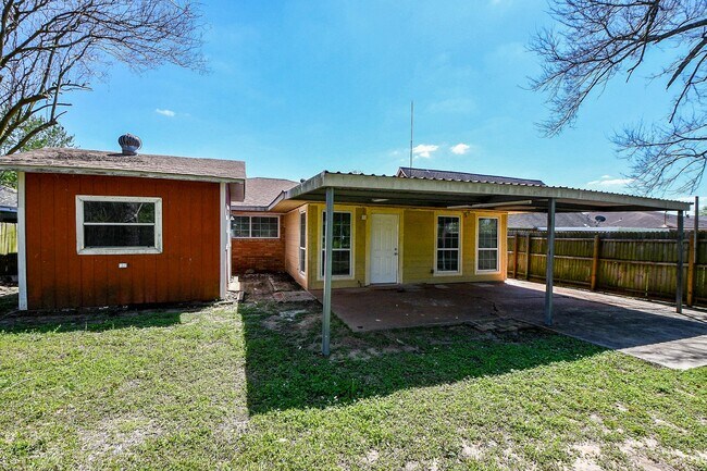 Building Photo - 515 Westside Ct