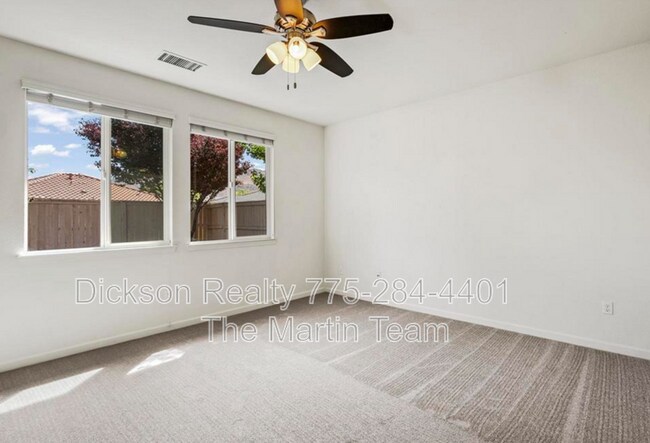 Building Photo - 10772 Ridgebrook Dr