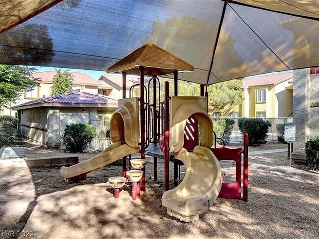 Building Photo - 7300 W Pirates Cove Rd