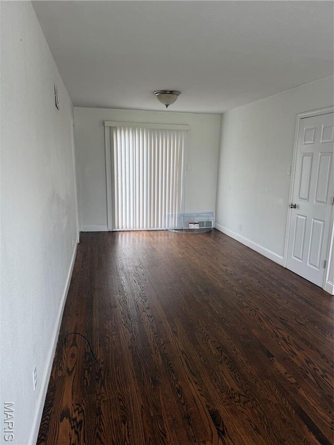 Building Photo - 1119 N McKnight Rd