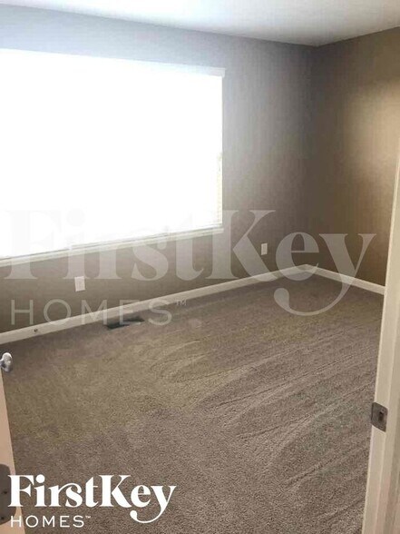 Building Photo - 5751 Aderholt Rd