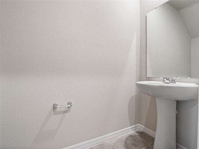 Building Photo - 658 Legacy Lp