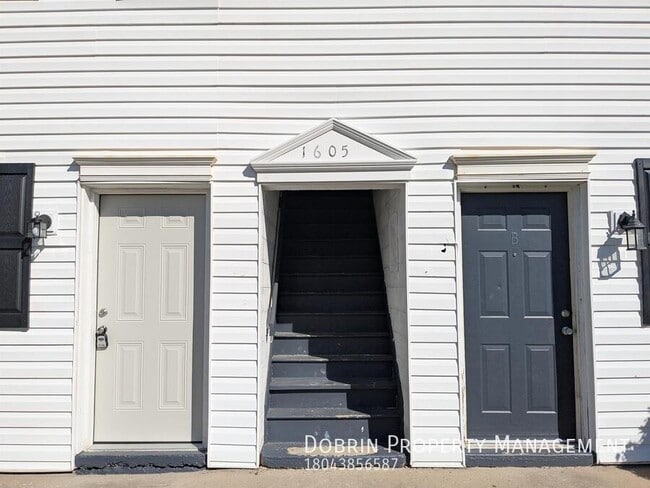 Building Photo - 1605 Hickory St