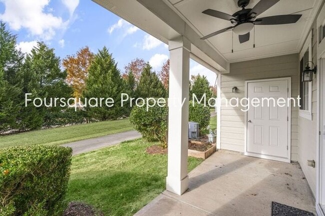 Building Photo - Charming Townhome with Open Layout, Back Patio & One-Car Garage – Near RTP, RDU & Everyday Conven...