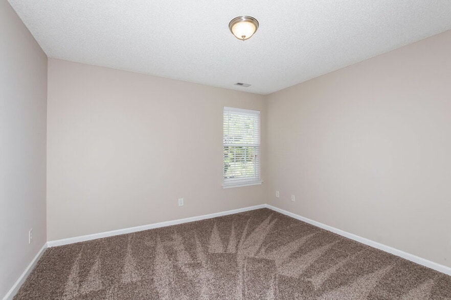 Building Photo - 10625 Haddington Dr