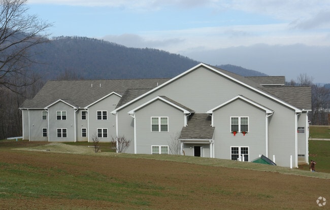 Building Photo - Fox Hill II